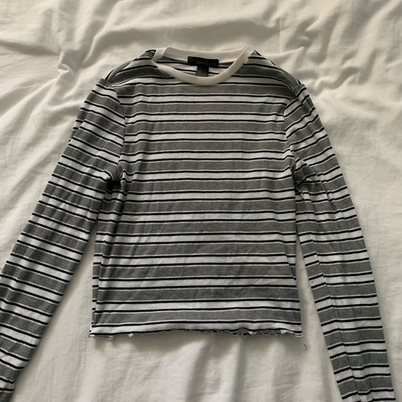 CLOTHES!!! - Picture 4 of 8